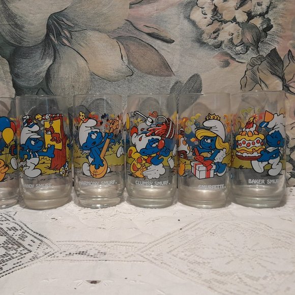 Vintage 1983 Peyo Smurfs Drinking Glasses - Set of 6 - Picture 1 of 8